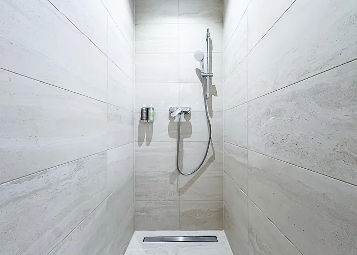 Apartment 1 Bdr - Emerald, Right Near Schoenbrunn Palace Vienna